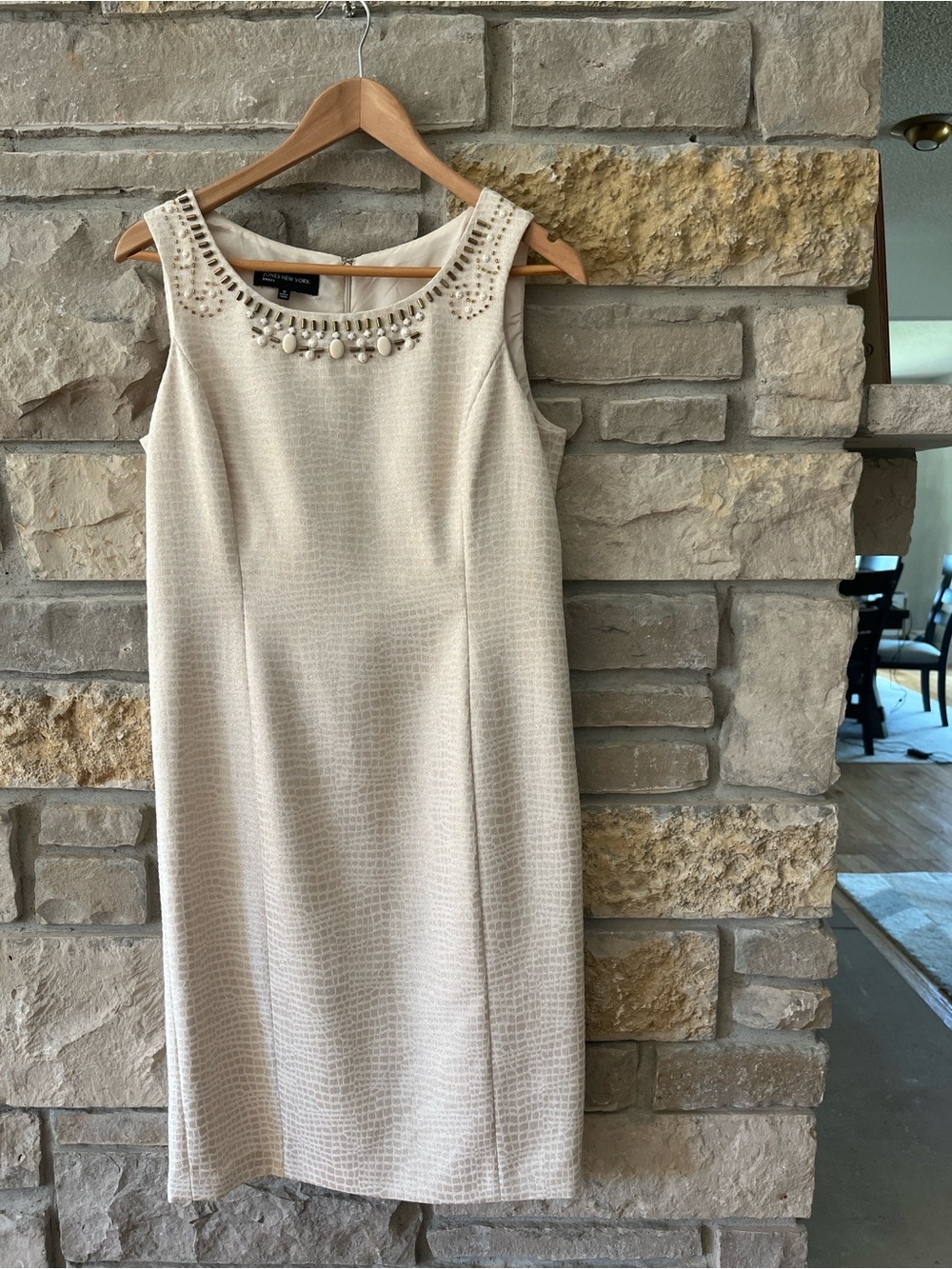 Jones New York Dress Sleeveless Embellished Cream Sheath Dress Size 10